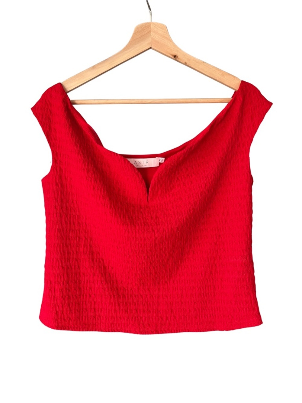 ASTR The Label Red Textured Sweetheart Off the Shoulder Top